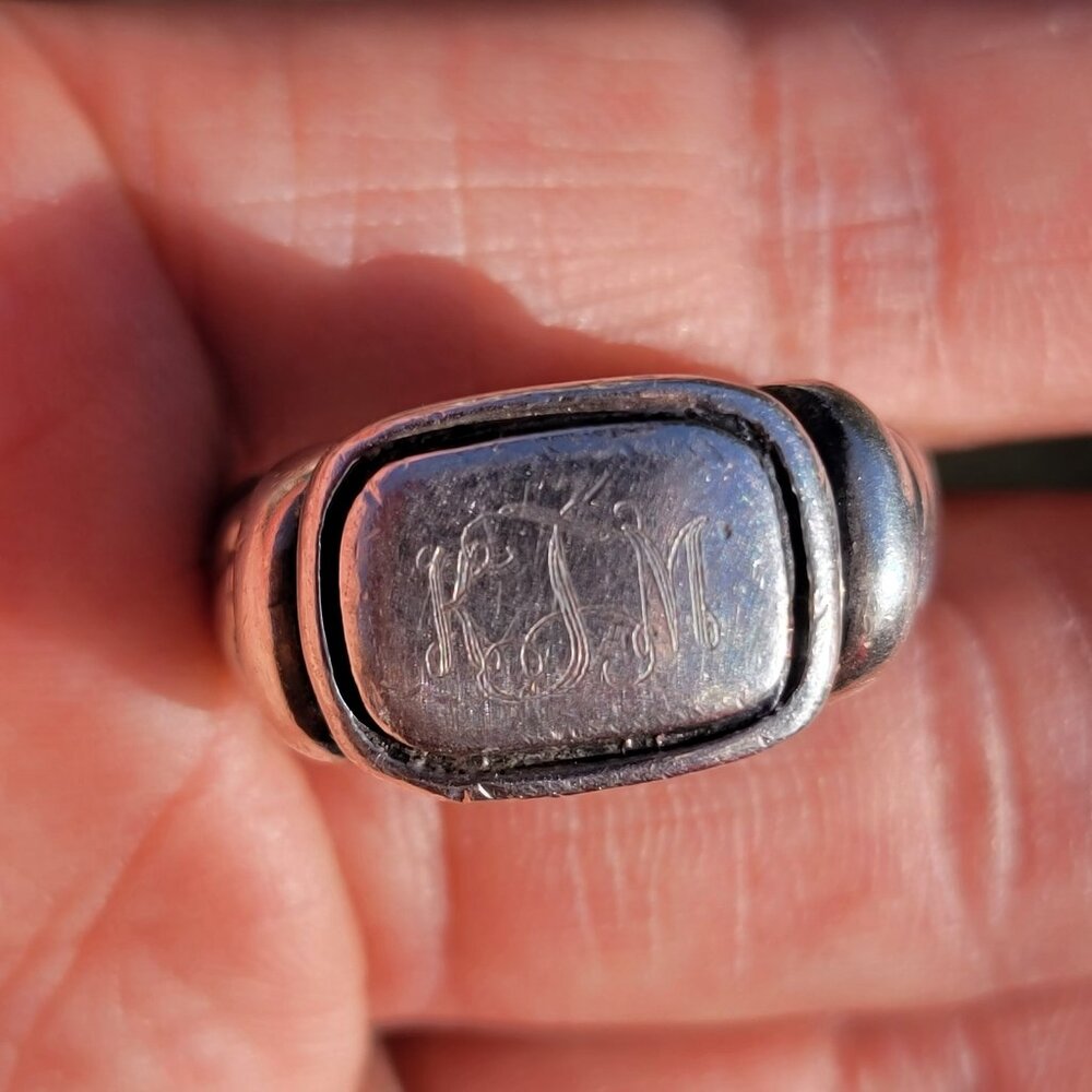 Heavy solid 925 sterling silver vintage engraved monogram ring - Picture 15 of 16